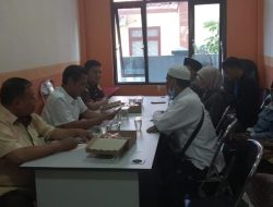 Temui Dugaan Pemalsuan Data Pelapor, Puluhan KPM Datangi Kantor Kejari Sampang