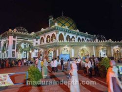 Malam Jumat Banyak Dipilih Pengunjung Berziarah ke Makam Syaikhona Kholil Bangkalan