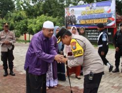 Sukses Amankan Harlah 1 Abad NU, GP Ansor Hadiahi Pedang Emas Untuk Kapolres Bangkalan