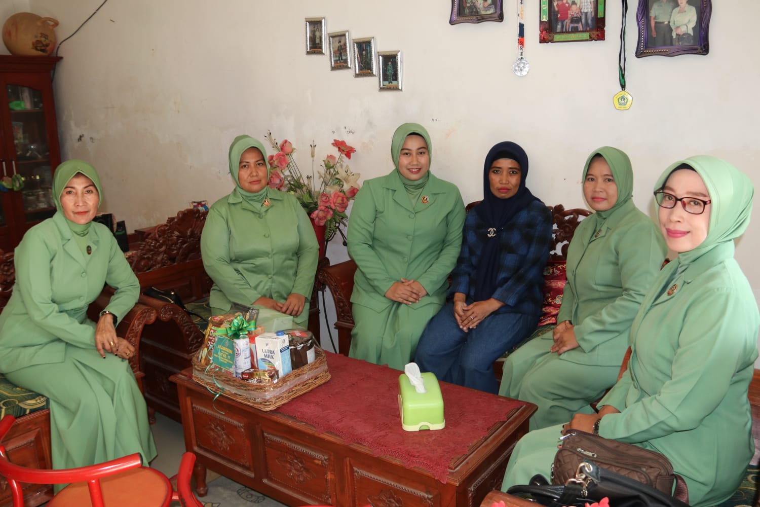 anjang sana persit kck kodim 0827 sumenep HUT ke 77