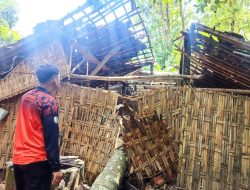 Tujuh Bangunan Milik Warga Sampang Rusak Akibat Diterjang Angin Puting Beliung