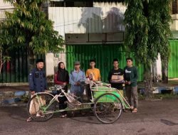 Pramuka STKIP PGRI Sumenep Berbagi di Bulan Suci