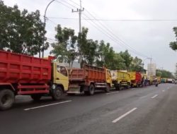 Buntut Persoalan Galian C, Ratusan Sopir Truk Demo DPRD Sumenep