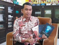 Dapat Tantangan Berkarya, Tiga Siswa MAN 2 Pamekasan Terbitkan Buku Novel