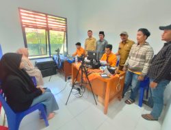 Jelang Pemilu 2024, Puluhan Pemilih Pemula di Sampang Difasilitasi Perekaman E-KTP