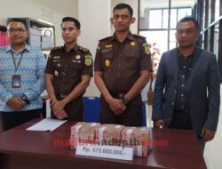Terdakwa Kembalikan Uang Rp 575 Juta Hasil Korupsi PKH Desa Kelbung ke Kejari