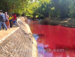 DLH Pamekasan Sebut Air Sungai Warna Merah yang Tercemar Mengandung Zat Berbahaya Bagi Tubuh