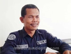 Terkuak, Air Sungai Berwarna Merah di Pamekasan Tercemar 15 Kilogram Pewarna Batik