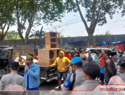 Buntut Calon PAW Kades, Warga Desa Ambat Demo Kantor DPMD Pamekasan