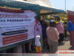 Pasar Murah yang Digelar Disdag Bangkalan Diserbu Emak-emak