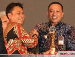 Pemkab Sampang Terima Penghargaan Bhumandala Karena Inovasi 4T