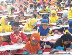 Eratkan Anak dengan Budaya Menabung, BPRS Bhakti Sumekar Gelar Lomba Mewarnai