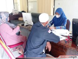 Demi Keamanan, Ratusan PMI Asal Sampang Memilih Jalur Resmi