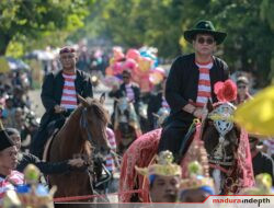 Pertunjukan Jaran Serek Sumenep Pincut Ribuan Pengunjung