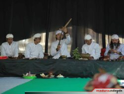 Ritual Jamasan Pusaka Keraton Sumenep Kembali Digelar di Desa Wisata Keris Aeng Tong-tong