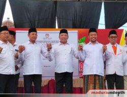 Deklarasi Damai Pilkada Sampang, Dua Palson Saling Bergandengan Tangan