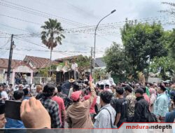 Tuding Pilkada Sumenep 2024 Darurat Demokrasi, Ribuan Warga Demo Bawaslu