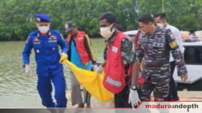 Mayat mengapung camplong