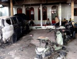 Mobil dan Motor Mantan Korcam Jimad Sakteh Diduga Dibakar OTK