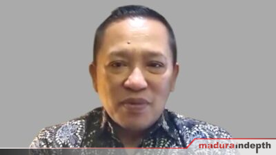 Bupati Slamet Junaidi