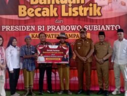 Presiden Prabowo Serahkan 25 Becak Listrik untuk Tukang Becak di Sampang, Penerima Diimbau Tak Alihkan Bantuan