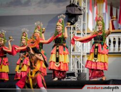 Perwakilan Sumenep Tampil Memukau di Wonderful Archipelago Carnival Indonesia dalam Jember Fashion Carnaval