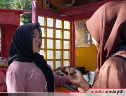 Pedagang Kue Pancong Raup Omzet Fantastis di CFD Sampang