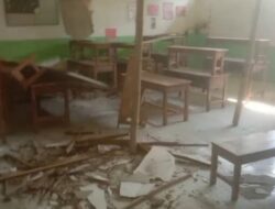 Belanja Kursi Mewah Disdik Sampang Kontras dengan Sekolah Rusak