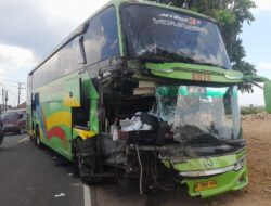 Bus Gunung Harta Tabrak Truk di Jrengik Akibat Hindari Motor Terjatuh