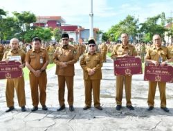 Pemkab Sumenep Beri Penghargaan SAKIP untuk Dorong Akuntabilitas Kinerja OPD