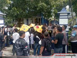 Aksi Mahasiswa Soroti Pupuk Subsidi dan Aset Raib, Disperta Sampang Beri Klarifikasi