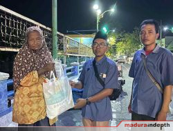 Tak Sekadar Liputan, AJS Sampang Kirim Sembako Langsung ke Warga