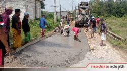 Tak Tunggu Bantuan, Warga Bunten Timur Ubah Jalan Rusak Lewat Amal Jariyah