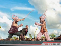 Lestarikan Tradisi Ojung, Pemkab Sumenep Tekankan Nilai Sportivitas dan Identitas Lokal