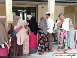 Bantuan Beras Disalurkan di Pekalongan, Warga Sambut Antusias