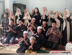 Tak Bisa Mendengar, Bukan Berarti Tak Bisa Mengaji, Teman Tuli Sampang Belajar Al-Qur’an dengan Bahasa Isyarat