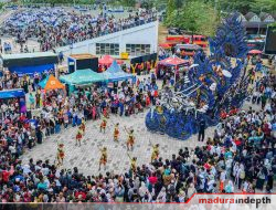 Tampil di Ajang Dunia, Kesenian Tongtong Sumenep Bikin Meriah Parade Riders Mandalika