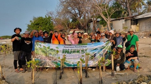 IPB University Tanam 200 Mangrove di Sumenep, Siapkan 500 Propagul untuk Rehabilitasi Pesisir